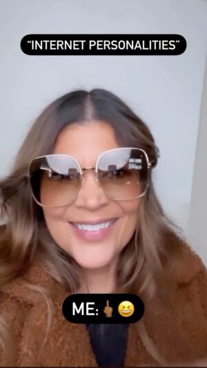 Aida Rodríguez Instagram - Which personality are you?

Another #BrownCoatAida  tea sesh and this time we’re talking Internet personalities. Let me know which one you are in the comment section!

#aidarodriguez #igetmylikesinperson #browncoataida