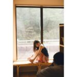 Aika Sawaguchi Instagram - 本日発売 週刊少年マガジンの表紙巻頭に掲載していただいています！ 美味しいごはん食べて、あったかい温泉入って、これは撮影なのか？と何度か疑った撮影でしたっ！ ぜひ、みておくれ❗️