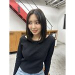 Aika Sawaguchi Instagram - 今日も今日とてお世話になりました。(@miri.___________ ) 暗めのお色、重たすぎずかわいいでございます。 前髪を少し伸ばしてみることにしました。ウキウキしてます。