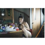 Aika Sawaguchi Instagram - 本日発売 別冊ヤングチャンピオンの表紙巻頭に掲載していただいています！