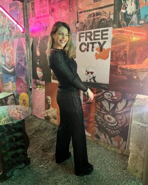 Aimée Madureira Instagram - Nutri off.  @store.croppeds ✔️🖤💃🏼🪩 #lastnight niver da Paola