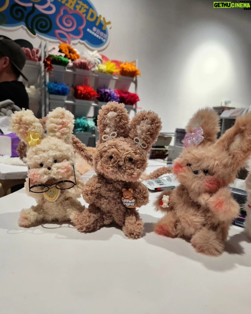Aimee Chan Instagram - The girls made the cuuuuuuutest stuffie 🧸🧸 out of fluffy pipe cleaners 💖 while the boys... (really it was Daddy and their teacher) knit two soccer balls. ⚽️⚽️ Ha Ha! 🤪 #flashback #easter #chanchanfamily #familymemories