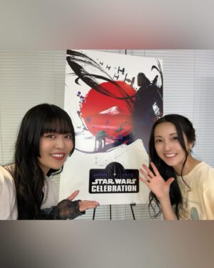 Aina Aiba Instagram - 「#マーベル ＆ #スターウォーズ 特番」コーデ。

Tシャツ #デッドプール
インナー @_vacancy_official 
デニムスカート @public_tokyo 
ブーツ @a_plus_tokyo 

"MARVEL"も"STAR WARS"も昔から好きな作品でずっと観てきました！
こちらのシリーズについてはこれまでお話したことがあるのですが、
それに続いて"X-MEN"のこともお話できる日が来るなんて思ってなかったです。
その中でもウルヴァリンの「ローガン」は大泣きした映画で、映画館を出た後も泣いてました。

X-MENとアベンジャーズの関係性とても気になっていましたが、マーベルズの終わりが！？

そして「デッドプール＆ウルヴァリン」楽しみすぎる！
推しと推しですよ！やばいです🤩🤩

お写真。
デッドプール役の加瀬康之さん
ロキ役の平川大輔さんと。

オビ＝ワン・ケノービ役の森川智之さんと。

アソーカ役の伊藤静さんと。

とても幸せな時間でした。
ありがとうございました！！！

#ディズニーっコらぢお 
#ディズニープラス
#超声優祭2024 
#aibコーデ 
#あぃすた
#ainstagram
