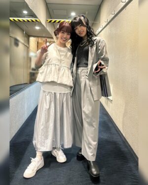 Aina Aiba Instagram - 「富田麻帆ミュージックフェスティバル」
1部･2部出演させていただきました！

改めて、まほねぇー！ @maho_tomita6261 
記念すべき、周年おめでとう🥳㊗️💫
出会って8年目になるのかなぁ。
ずっと仲良くしてくれて、
こんな素敵なライブイベントに呼んでくれて、
最高にHappyです！！！

1部は
かのんと @nanaki.kanon 
ようこと @yokokadoyama 

2部は
もよよんと @koyamamomoyo_official 
あやさと @ayasacream 

みんなの歌を聴いて、耳が幸せ！
会場の皆さんの熱気も声も最高すぎでした🫶

私も歌わせていただきましたよー！

1部
♪Lead the way／相羽あいな
♪空色デイズ／中川翔子
♪MA･MO･RU／富田麻帆(まほ姉と)
♪純情アンクラシファイド／愛城華恋･神楽ひかり･天堂真矢･西條クロディーヌ(まほ姉と)
♪Star Divine／スタァライト九九組(みんなと)

2部
♪Lead the way／相羽あいな
♪閃光／Alexandros
♪Beauty or Beast／相羽あいな(まほ姉と)
♪純情アンクラシファイド／愛城華恋･神楽ひかり･天堂真矢･西條クロディーヌ(まほ姉ともよよんと)
♪Star Divine／スタァライト九九組(みんなと)

歌声のパワーってほんまにスゴいなと感じる一日でした！
心が満たされた〜〜〜幸せ〜〜〜♡♡

#まほふぇす 
#富田麻帆
#七木奏音 
#門山葉子 
#小山百代 
#伊藤彩沙
#相羽あいな