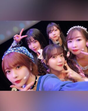 Aina Aiba Instagram - #ブロードワイミュージカル Photo🫶

てるちゃんの脚本、素敵なお話だったな〜！
みんなといる時間がとても楽しいのです！
ゲストに呼んでもらえてHappyでした☺️

#チームY 
#佐々木未来
#愛美
#伊藤彩沙
#千春
#ainstagram
