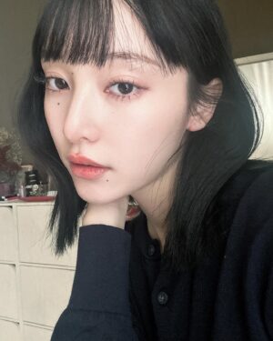 Aina Yamada Instagram - .

ばばっとメンテナンスは
まとめてお願いする事が多いです
花粉の季節完全に食らってますが
丁寧なスキンケアを心掛けて頑張ってます

行き届かない箇所は
スーパーエリート達に助けてもらってる!!
ありがとう😊