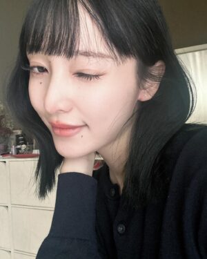 Aina Yamada Instagram - .

ばばっとメンテナンスは
まとめてお願いする事が多いです
花粉の季節完全に食らってますが
丁寧なスキンケアを心掛けて頑張ってます

行き届かない箇所は
スーパーエリート達に助けてもらってる!!
ありがとう😊