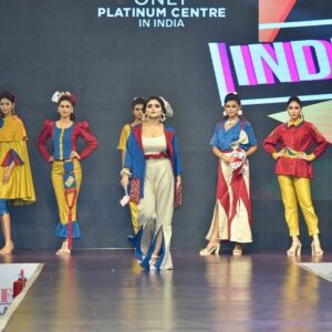 Aindrila Sharm Instagram - Walking a ramp after ages . It was such a wonderful experience walking for #INIFD ♥️
Thank you so much for showing such love and appreciation 🫶🏻