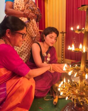 Aindrila Sharm Instagram - সন্ধিপূজা 🌼🔥🌼
