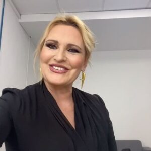 Ainhoa Arteta Instagram - Os espero en Salamanca para disfrutar de  un precioso recital en el palacio de congresos el próximo 3 de mayo @salamanca_turismo @salamancauniversitaria @usal @aytosalamanca