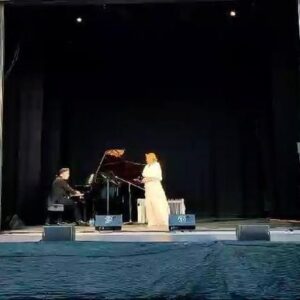 Ainhoa Arteta Instagram - Un ejemplo de lo que viviremos en Salamanca !!! Aquí en imágenes  de mallorca con el pianista Xisco que pasamos una velada increíble !!! Feliz de ir a la ciudad favorita 🤩 #cultura @salamanca_turismo #vivasalamancaysusconciertos #soprano #lifestile