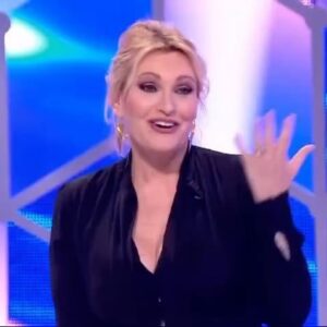 Ainhoa Arteta Instagram - Hoy en el CAZADOR dentro de ya en RTVE @masterchef_es !! Hoy es para la fundación isabel Gemio