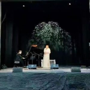 Ainhoa Arteta Instagram - Un ejemplo de lo que viviremos en Salamanca !!! Aquí en imágenes  de mallorca con el pianista Xisco que pasamos una velada increíble !!! Feliz de ir a la ciudad favorita 🤩 #cultura @salamanca_turismo #vivasalamancaysusconciertos #soprano #lifestile