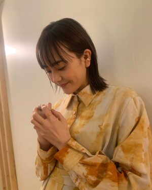 Airi Matsui Instagram - 福島発酵マルシェin土湯温泉

トークショーに来て下さった皆様
ありがとうございました🙇🏻‍♂️✨

沢山の方とお会い出来て嬉しかったです！

まだまだ知らない
福島の発酵の魅力をたくさん発見出来ました！

皆様も福島の発酵文化に触れてみて欲しいなぁ
美味しい発酵食沢山あるよ😋

沢山のこけしさんと📷🤍