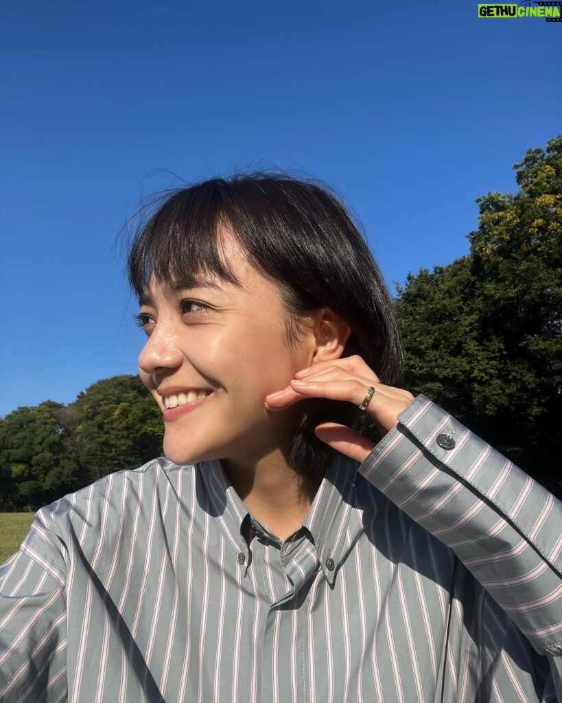 Airi Matsui Instagram - ☀️⛲️✨ 晴れた日の公園は気持ちがいいね〜