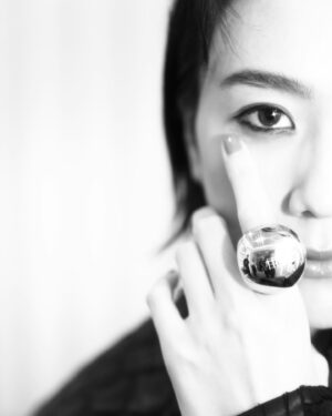 Airi Matsui Instagram - VERSACE
ICONs EVENT 1st Anniversary of GINZA FLAGSHIP

ボディラインに沿った美しい
シルエットがシックでエレガンス。

新たな魅力がつまったコレクションでした🩶

@VERSACE
#VersaceGrecaGoddess
#PR