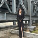 Airi Matsui Instagram - H&M STUDIO Resort Capsule Collection 甘くなりすぎずモードに着れて可愛い🤍 初のリゾートコレクション サマードレスにセットアップに、、 可愛いアイテムいっぱい👗 @hm #hmstudio #エイチアンドエム