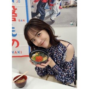 Airi Matsui Instagram - TGC×福島
福島の子どもたちとウォーキングレッスンを。
みんな元気いっぱいで沢山お話しもしてとてもかわいかったです💛

お昼ご飯の常磐ものの海鮮丼も新鮮で美味しかった🐟

それから、伝承館へ初訪問。
スタッフの方から、震災の時のお話を聞きました。

4年ぶりの本開催。
今から本番が楽しみです！！

#ふくしまキッズモデル
#本番は7月29日
#お台場冒険王2023
#福島伝承館
#常磐もの