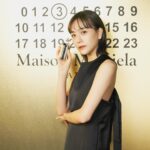 Airi Matsui Instagram - @maisonmargielafragrances メゾン マルジェラ レプリカ🫧 『 FLASHING MEMORIES STORE 』 愛用しているレプリカのフレグランス クリスマスムード満載のpopup store ホリデーコレクション可愛かった🤍 12/9.10 渋谷キャストガーデン 12/14 代官山 T-SITE 12/16.17下北線路街 空き地 12/23 渋谷キャストガーデン #maisonmargielafragrance #smellslikememories #PR