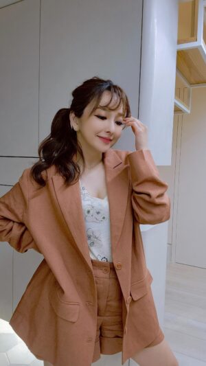Aisa Senda Instagram - 謝謝大家的支持🥰
我的實用日文課 超過20,000人報名了
課程介紹
https://shifuclass.com/KMMZQ
直播限定📌 
結帳輸入「japan300」現折 $300
報名成功 抽30位 
送我的親筆簽名五十音練習冊

（5/28 中午12點 活動已截止）