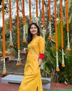 Aishwarya Sen Instagram - Haldi Scenes 💛

#biyebari #festiveseason #goodvibes #moments