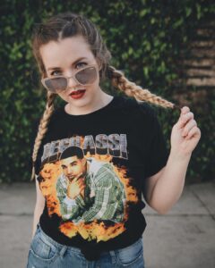 Aislinn Paul Most Liked Photos and Posts