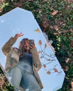 Actress Aislinn Paul HD Instagram Photos and Wallpapers March 2021