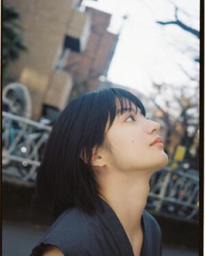 Aju Makita Instagram - ☺︎︎
前髪伸びるのがとても早くて
足の爪伸びるのはとても遅いです
宣材写真たくさん載ってるのでみてね