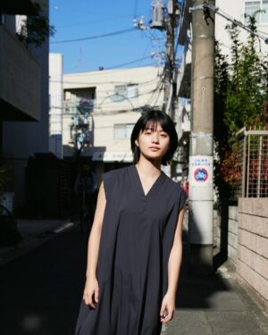 Aju Makita Instagram - ☺︎︎
前髪伸びるのがとても早くて
足の爪伸びるのはとても遅いです
宣材写真たくさん載ってるのでみてね