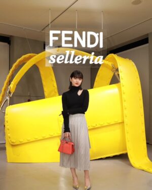 Aju Makita Instagram - ☺︎
黒髪黒ニットでいつもより大人¯֊¯

@fendi 
 #fendiselleria  #pr