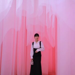 Aju Makita Instagram - ☺︎
｢ミスディオール展覧会 ある女性の物語｣
普段から香水やヘアミストを愛用しているので
Diorの歴史を知ることができて楽しかった〜🌷
6/16(日)~7/15(月)
東京六本木ミュージアムにて開催🐝
皆様もぜひ💭

@eriko_yamaguchi_ 
 #pr  #ミスディオール展覧会  #missdior 
 #supportedbydior