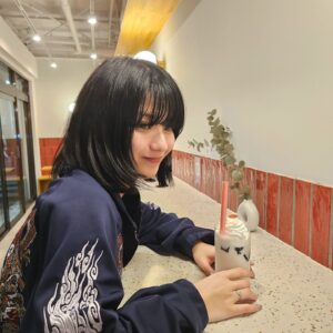 Aju Makita Instagram - ☺︎
映画「ハピネス」公開されました！
是非ご覧ください〜🐰

最近ハマってる台湾料理屋さん！