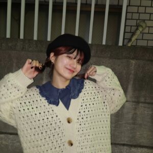Aju Makita Instagram - ☺︎
赤髪🍎