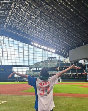 Akane Haga Instagram - #37
⁡
エスコンフィールドHOKKAIDOで
ライブをさせていただきました🦊⚾️
⁡
初めて見る景色！
⁡
まりあ、連れてきてくれてありがとう🫶🏻
⁡
#morningmusume24 #モーニング娘24 #羽賀朱音
#lovefighters #北海道日本ハムファイターズ #エスコン
#ファイターズ #エスコンフィールド北海道 #北海道