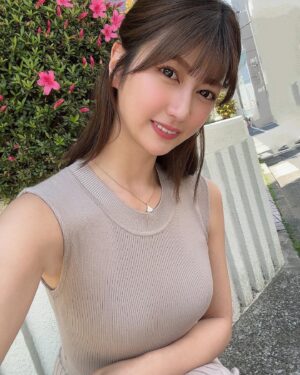Akane Takiyama Instagram - 明日31日発売の「グラビアザテレビジョン」さんにて、【アナウンサーと表紙の歴史】
をテーマに取材を受けています📝

綺麗にお写真も撮ってもらっていますので
良ければ是非お手に取ってみてください✨