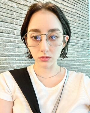 Akari Hayami Instagram - _
⁡
🕶️🌳🌿🍀🥦
⁡
#elmariachi_eyewear