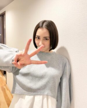 Akari Hayami Instagram - _
このあと23時59分〜
#めぐる未来　第4話放送です
⁡
今夜も見逃せないよ！みてね！
⁡
3話の時に載せようと思ってたのに忘れた3もどーぞ！