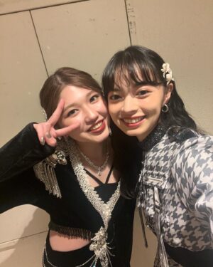 Akari Takeuchi Instagram - かみちゃんと三色団子🍡
可愛いsisters🫶

#アンジュルム