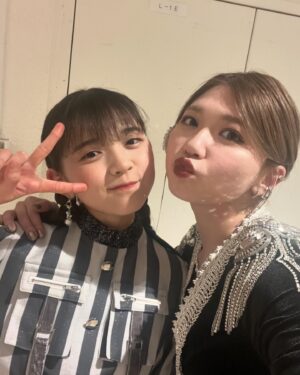 Akari Takeuchi Instagram - かみちゃんと三色団子🍡
可愛いsisters🫶

#アンジュルム