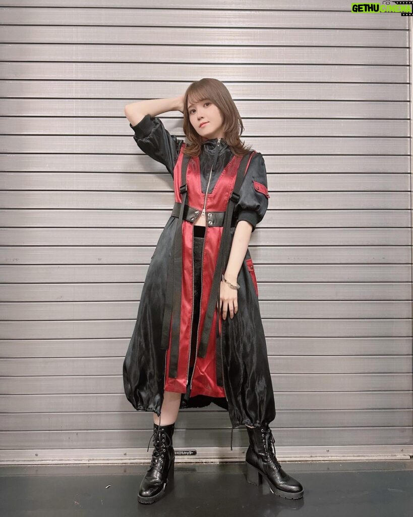 Akari Kito Instagram - ✨✨✨✨✨✨ #鬼頭明里 Zepp Tour 2023「Glow up!!」 ✨✨✨✨✨✨ 衣装4着載せちゃいます👗👠👚 皆さんはどの衣装がお気に入りですか❓