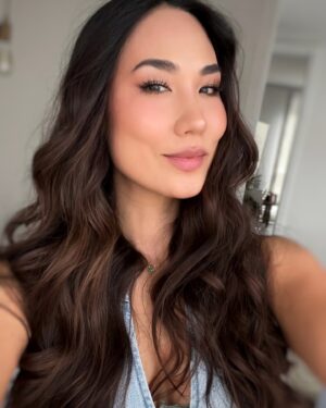 Akemi Nakamura Instagram - Asi de cerca tengo amigos que me ayudan a encender las ganas de seguir adelante y me recuerdan sonreirle a la vida!