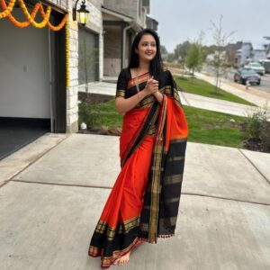Akhila Pajimannu Instagram - Mysore silk Saree❤️❤️

#akhilapajimannuofficial #singer #saree #sareelove #traditional #traditionalsaree #mysoresilk #instagood #instalike #instagram #instadaily #instamood #instapic #post #newpost #indian #mysore #instafashion