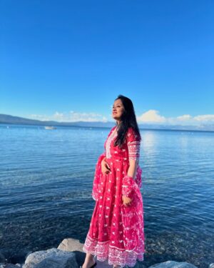 Akhila Pajimannu Instagram - OOTD❤️

PC : @trdhananjai_sharma ❤️
Outfit : @msanjeevashettyofficial 

#akhilapajimannu #singer #ootd #instagram #new #post #dresses #outfit #laketahoe #photooftheday #photo