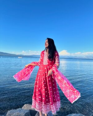 Akhila Pajimannu Instagram - OOTD❤️

PC : @trdhananjai_sharma ❤️
Outfit : @msanjeevashettyofficial 

#akhilapajimannu #singer #ootd #instagram #new #post #dresses #outfit #laketahoe #photooftheday #photo