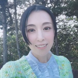 Akiko Hinagata Top 100 Instagram Photos and Posts