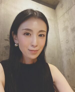 Akiko Hinagata Instagram - 美味しい焼き肉屋さんを見つけた
今日は良い日だ
#トレーニングして焼き肉