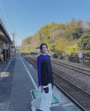 Akiko Hinagata Instagram - ちょっと遠くに来てます
のどかで少し空気が冷たくて目が覚めます
#un3d