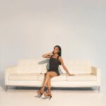 Akira Akbar Instagram - 👽 sittin’ up in my room🎶 shot by @mr_dadams styled by @treneztheceo hair @kittywedie makeup @mylahmorales