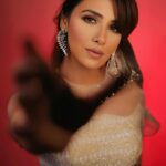 Akshitaa Agnihotri Instagram - Shine Thro Your Sun-kissed Look✨✨🫠 Muse:- @akshitaa.agnihotri Makeup & Hair: @ojasrajani Outfit: @mireyasanya Jewellery: @malkishjewels Photography: @lsd.photography.official #AkshitaaAgnihotri #actress #actress #ojasrajani #ojasrajaniacademy #makeup #makeupnhair #makeupartist #viral #viralpost #explore #explorepage #fyp #bridaljewellery #daimonds