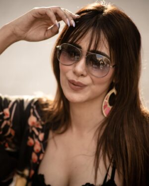 Akshitaa Agnihotri Instagram - Creating my own fairytale every day. 📖👑✨
.
.
.
Design by @sangeetakrishnani_fashion 
Shot by @asimsproductionfilms 
Bustier : hnm
#dubai #bohemian #digi print